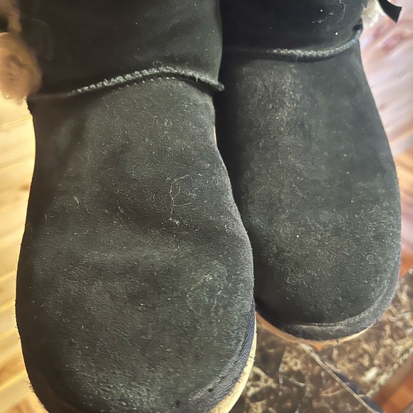 Kookaburra by Ugg Black and Cream Winter Boots - Picture 2 of 10